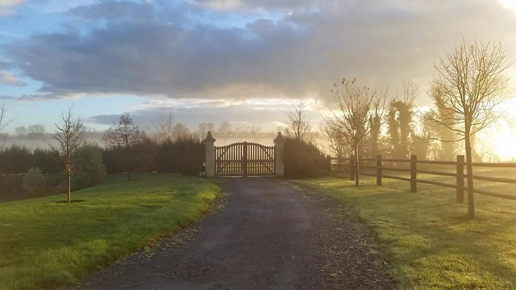 Osmanville Le Clos Du Bas Courtil Guesthouse B&B Omaha Beach المظهر الخارجي الصورة